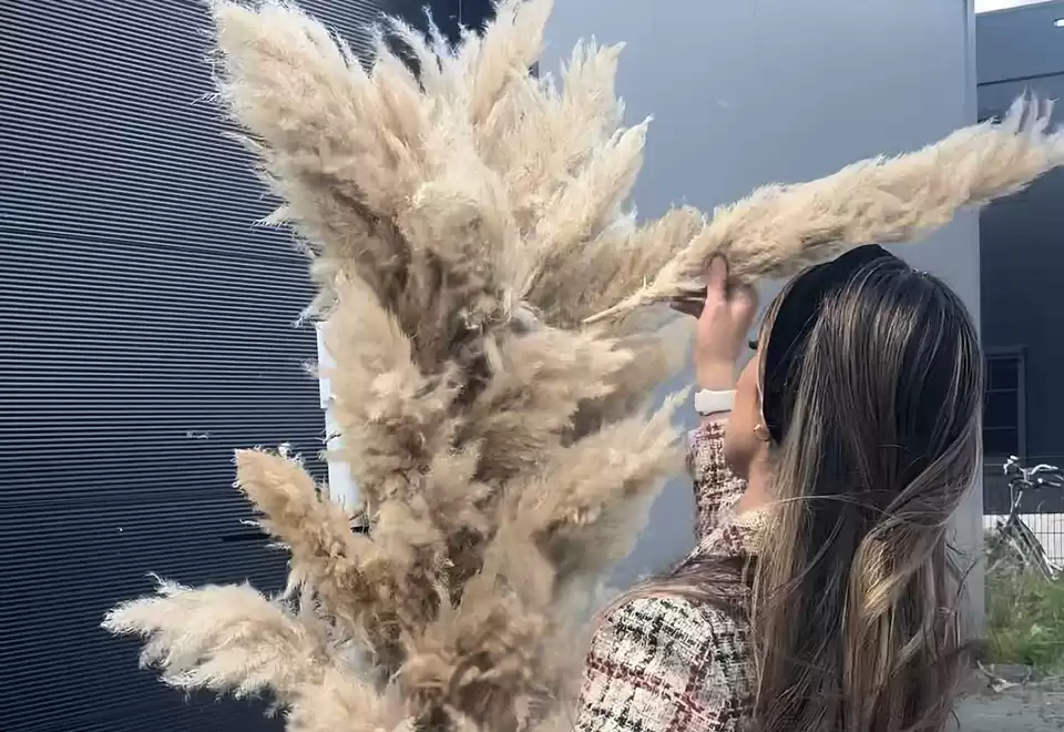 Ro bouwt aan haar droom om te starten met een eigen zaak in het aanbieden van (high-end) events en styling.
