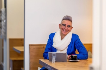 Christian re-integreert met succes en verdient een jaarcontract bij een woningcorporatie