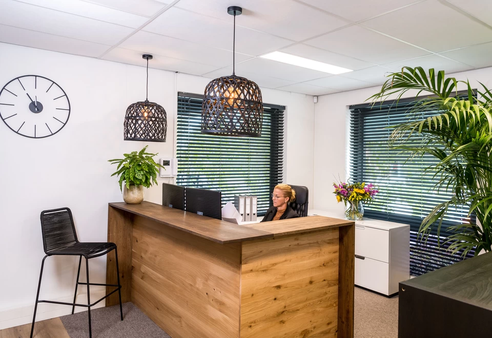 De entree van het hoofdkantoor in Heerhugowaard